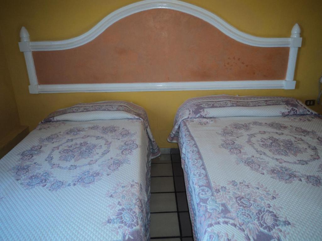 Hotel del Valle Los Mochis Habitación foto